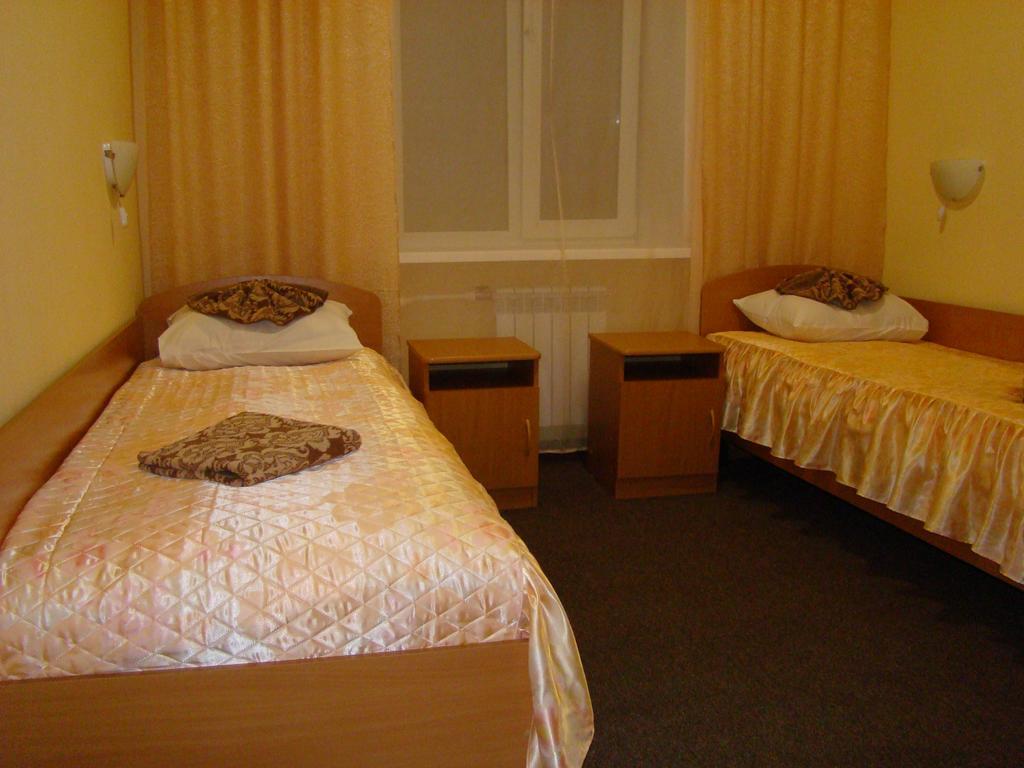 Sever Hotel - Hostel Krasnoyarsk Quarto foto