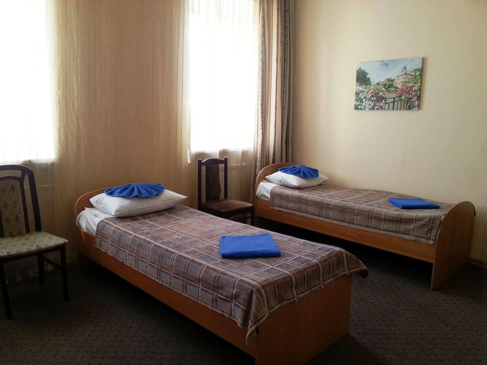 Sever Hotel - Hostel Krasnoyarsk Exterior foto